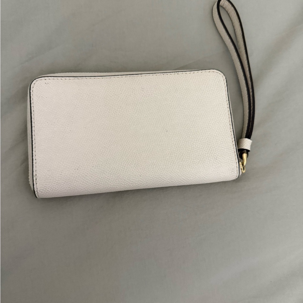 Coach White Leather Wallet with Gold Hardware - Picture 3 of 8
